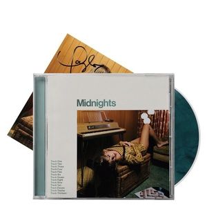 SIGNED TAYLOR SWIFT MIDNIGHTS New Sealed